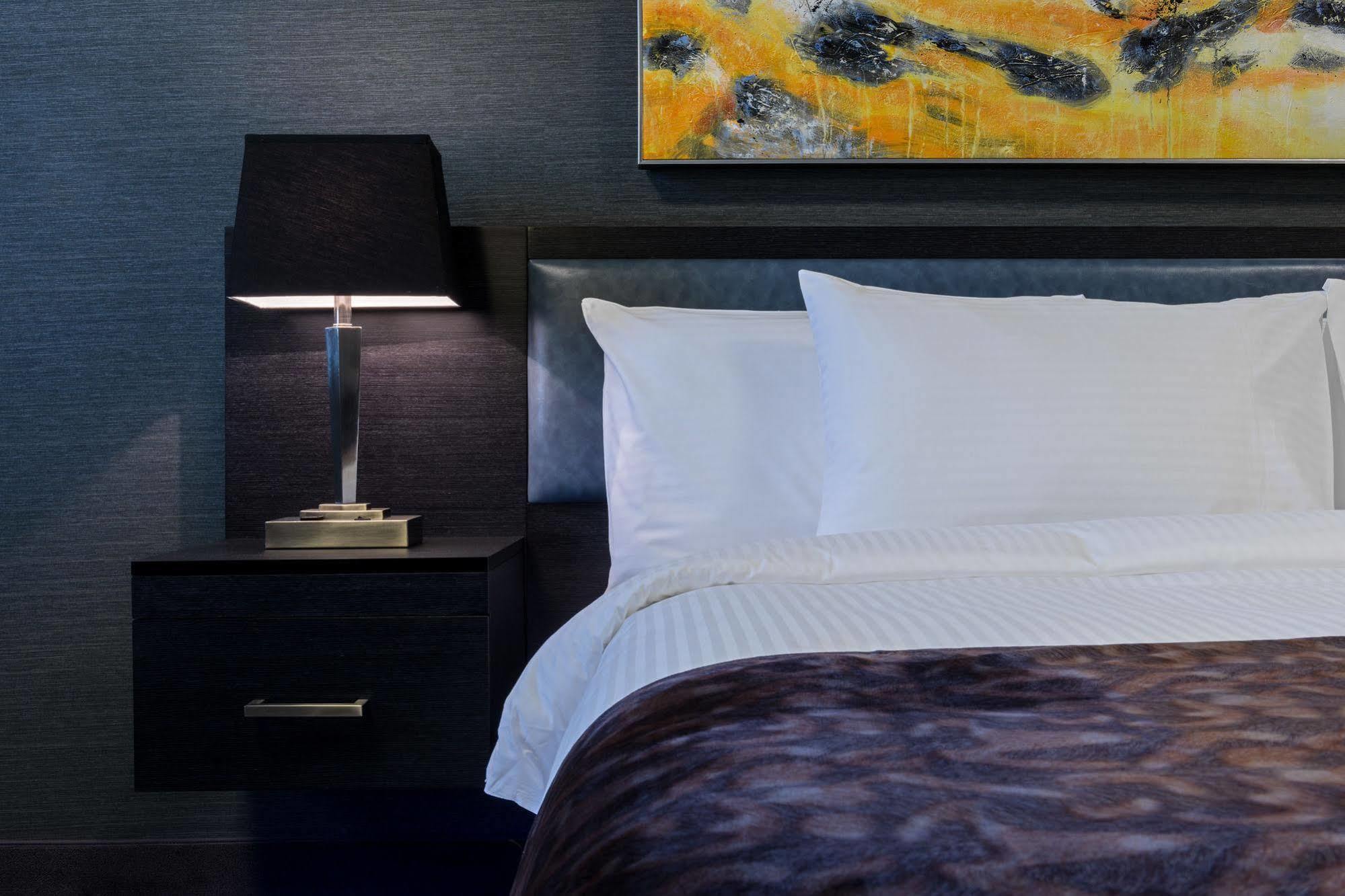 Clique Airport 4* Calgary